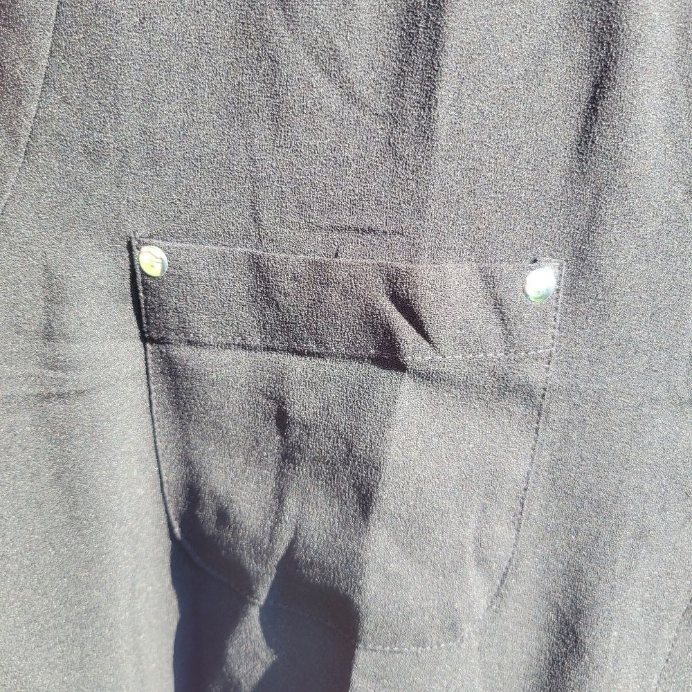 Black 1/4 Zip Top‎ - Picture 9 of 10